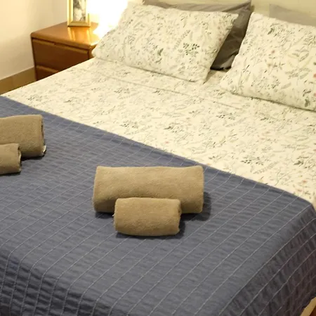 New, True-stevere Amazing Double Bed For 5 Pax * Roma
