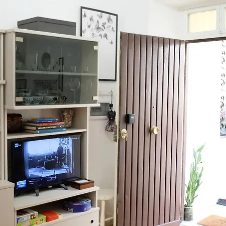 New, True-stevere Amazing Double Bed For 5 Pax ローマ