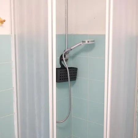 Appartamento New, True-stevere Amazing Double Bed For 5 Pax